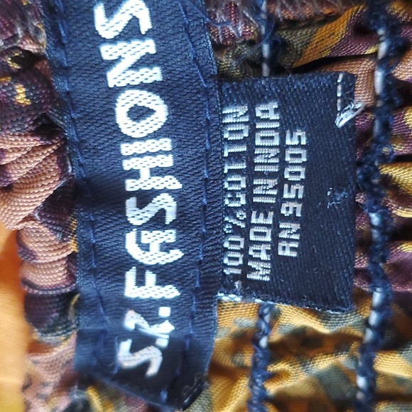 Dress - Picture 5 of 5